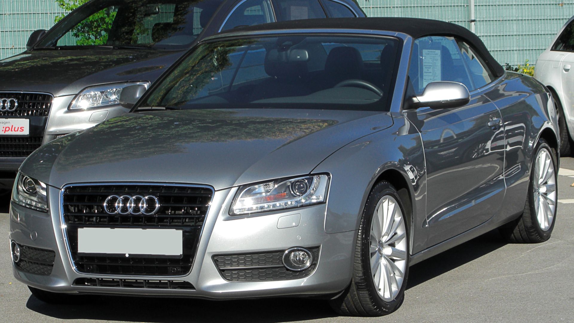 File:Audi A5 Cabriolet 3.2 FSI front 20101009.jpg