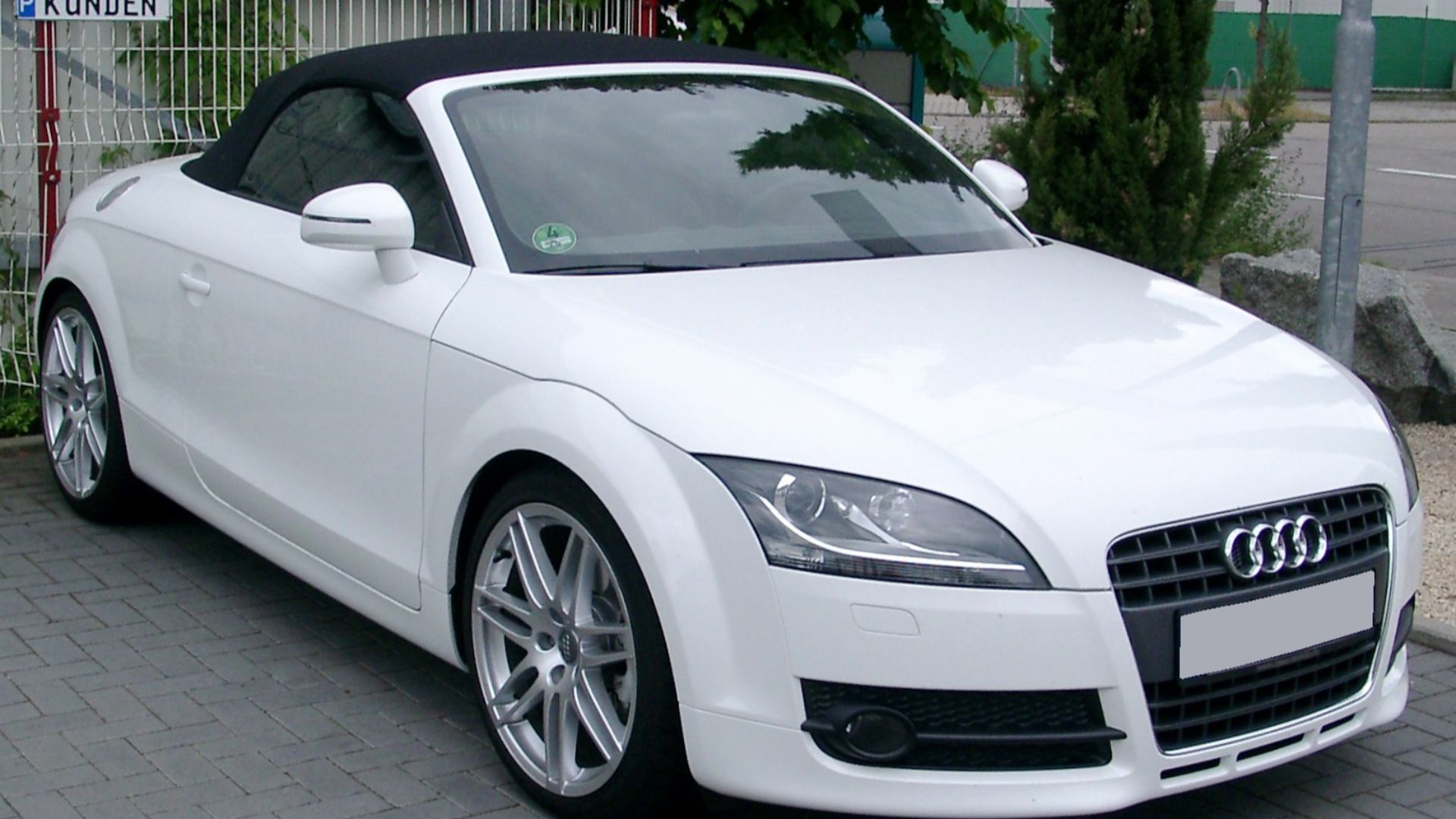 File:Audi TT Roadster front 20080524.jpg