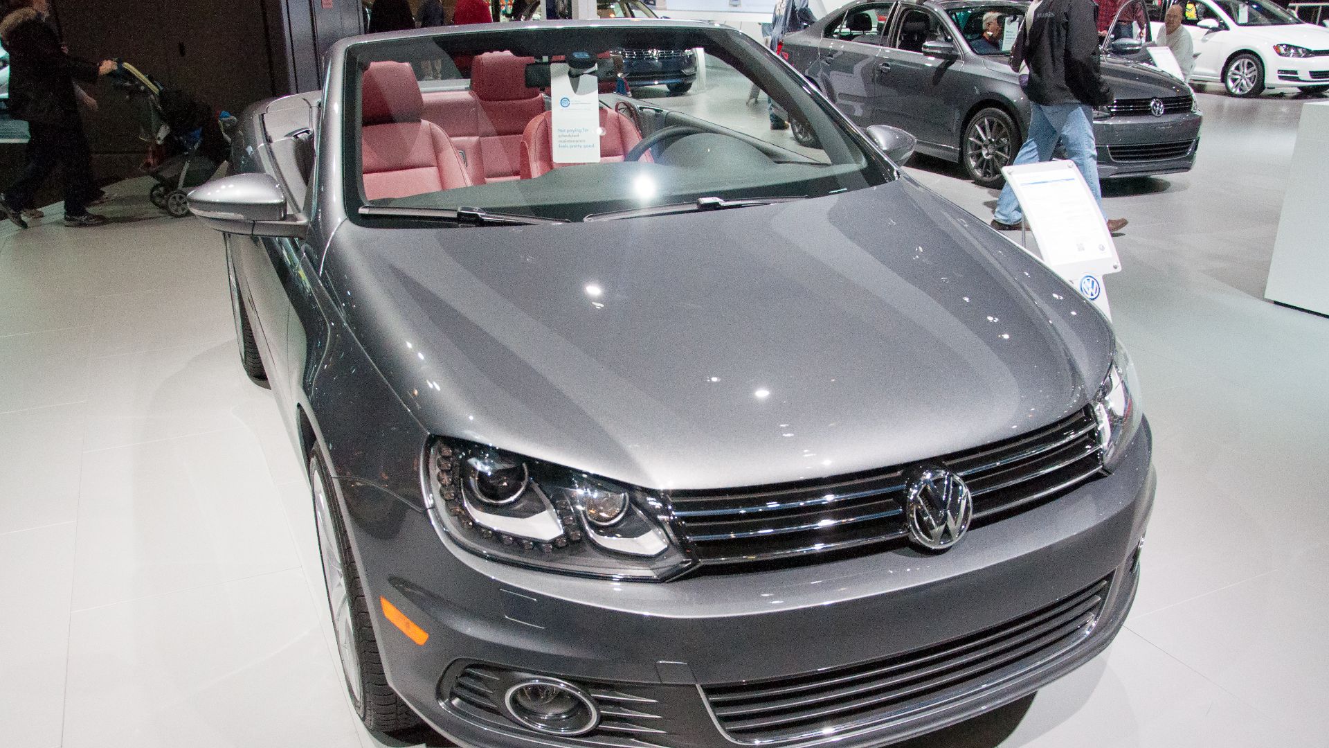 File:2014 Volkswagen Eos Executive (12763044713).jpg