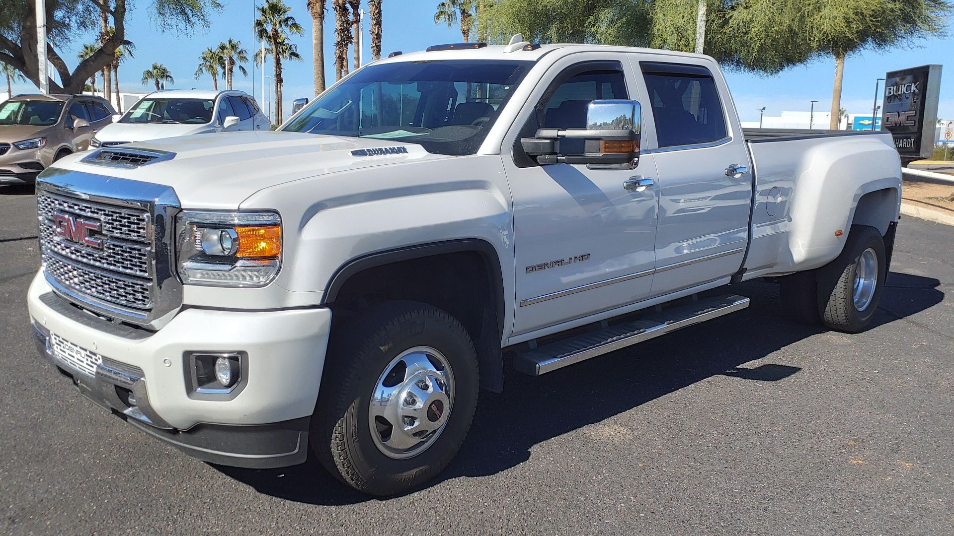 File:19 GMC Sierra 3500HD Denali.jpg