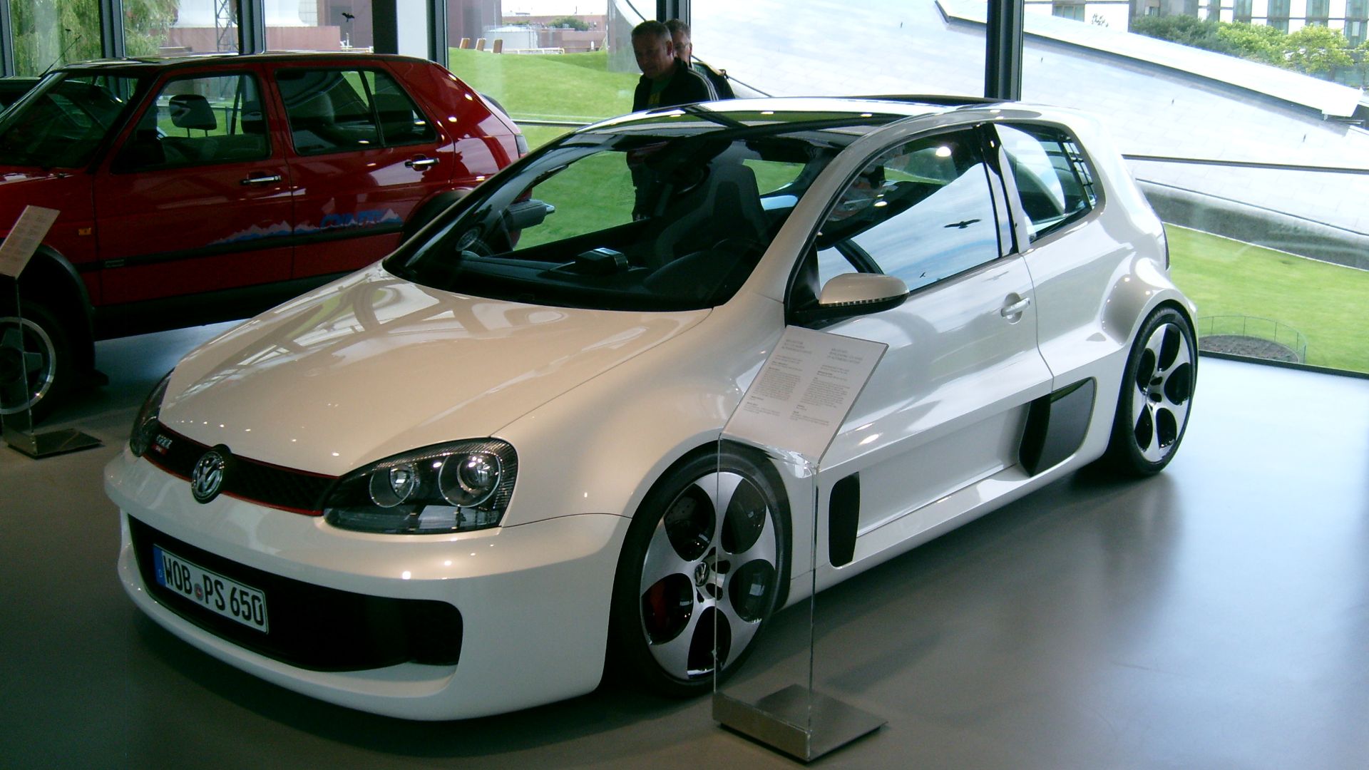 File:Volkswagen Golf GTI W12 650 Concept.jpg
