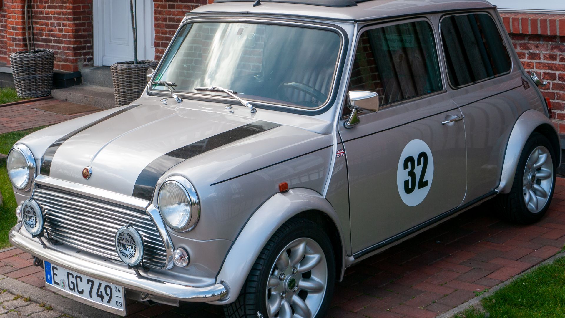 File:Mini Cooper 40th, Eckernförde (P1100630).jpg