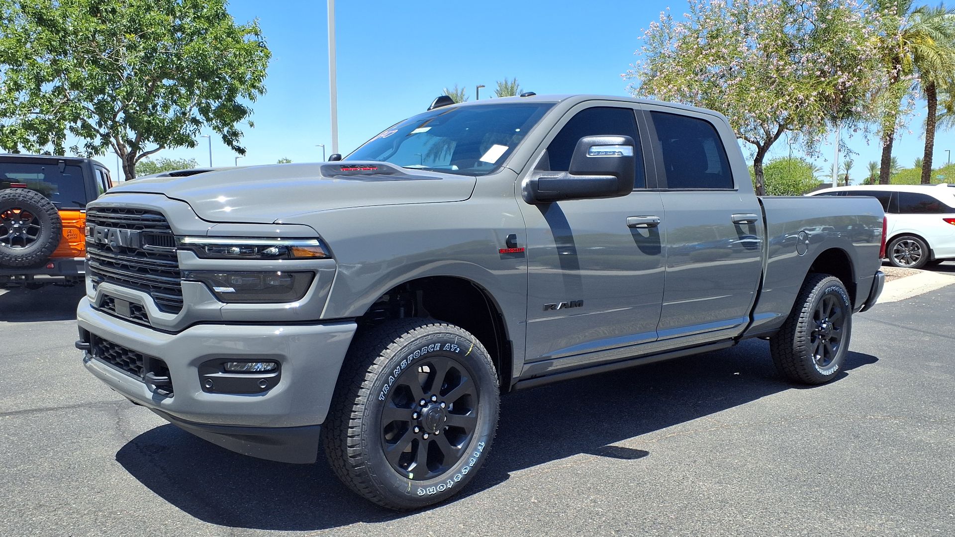 File:25 Ram 2500 Laramie.jpg