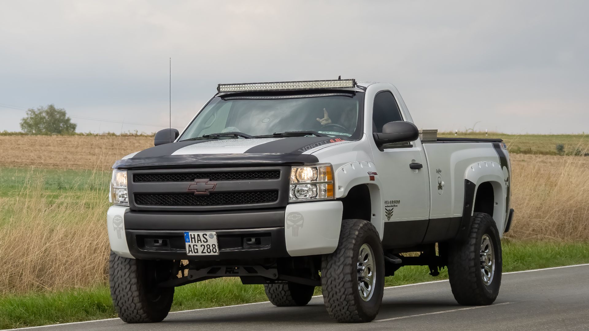 File:Leimershof US-Car-Treffen 2011 Chevrolet Silverado 1500 Regular Cab-20220911-RM-161738.jpg
