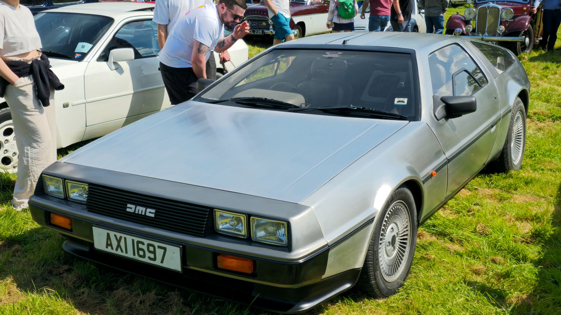File:1982 Delorean DMC 12.jpg