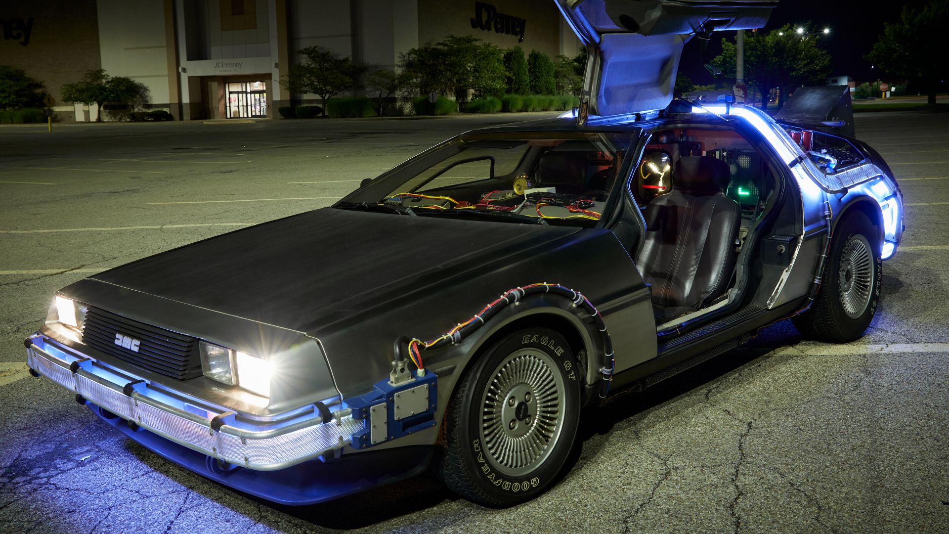 File:DeLorean Replica Kovacs Time Machine.png