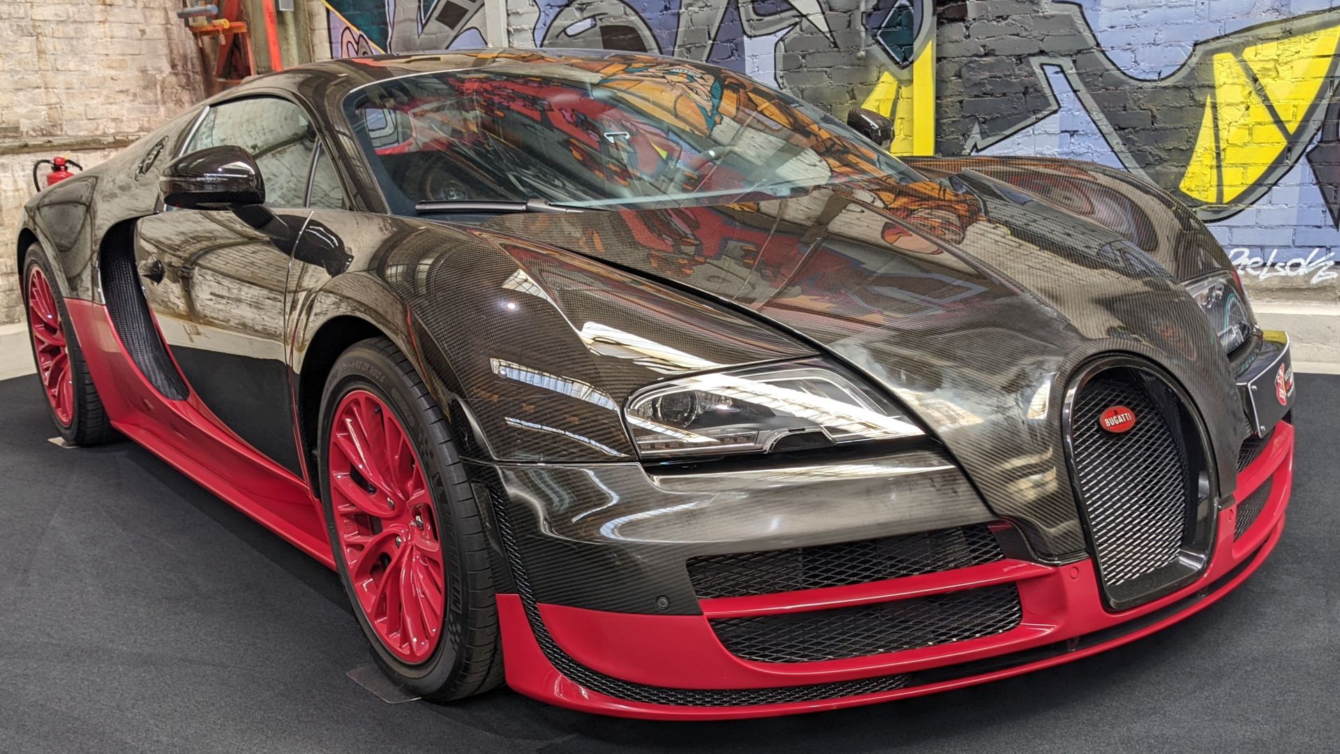 File:Bugatti Veyron 16.4 Super Sport (53275016708).jpg