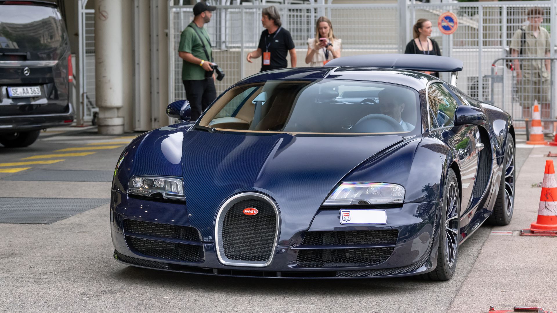 File:Bugatti Veyron 16.4 Super Sport.jpg