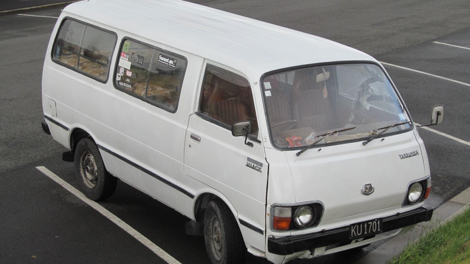 File:1982 Toyota Hiace (24245714561).jpg