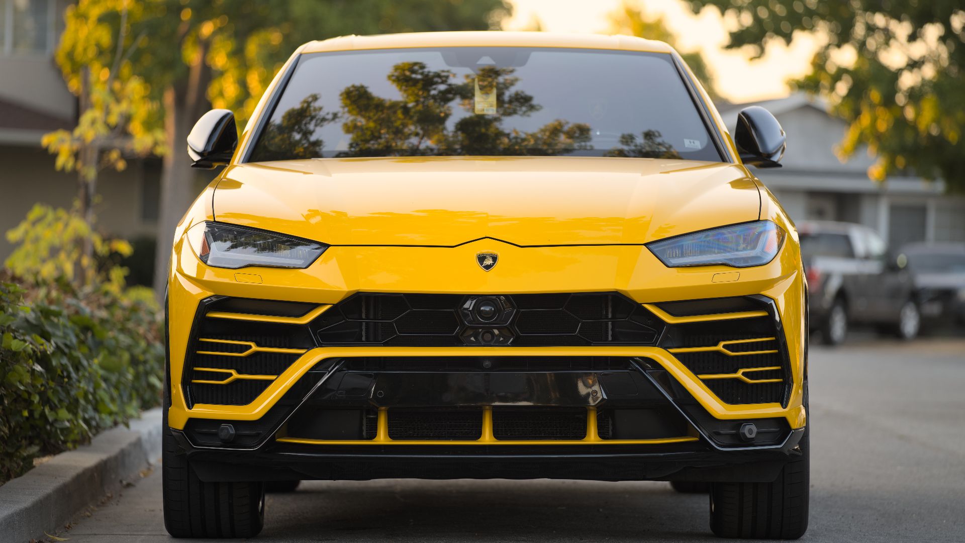 File:Lamborghini Urus front view dllu.jpg