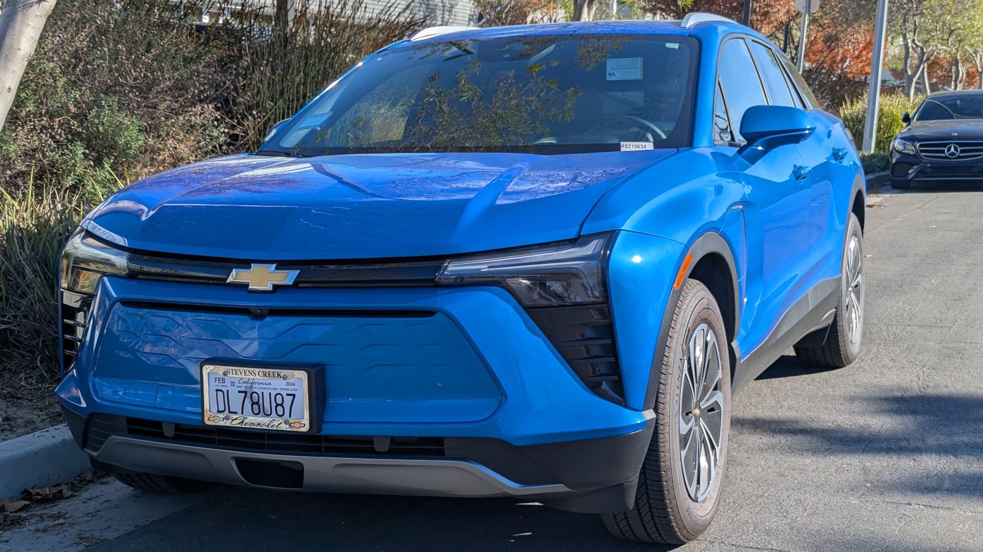 File:Chevrolet Blazer EV (LT, Riptide Blue) - front quarter left.jpg
