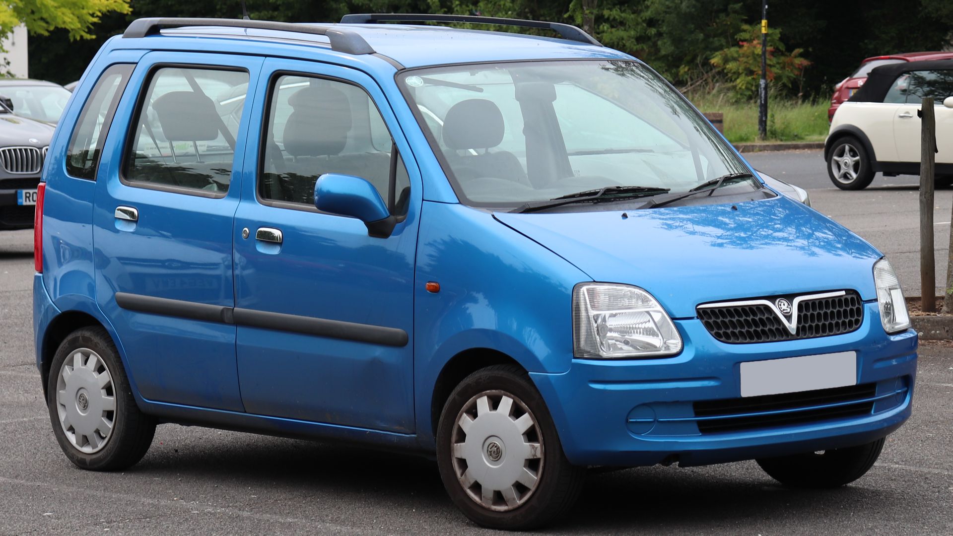 File:2003 Vauxhall Agila Club 16V 1.2 Front.jpg