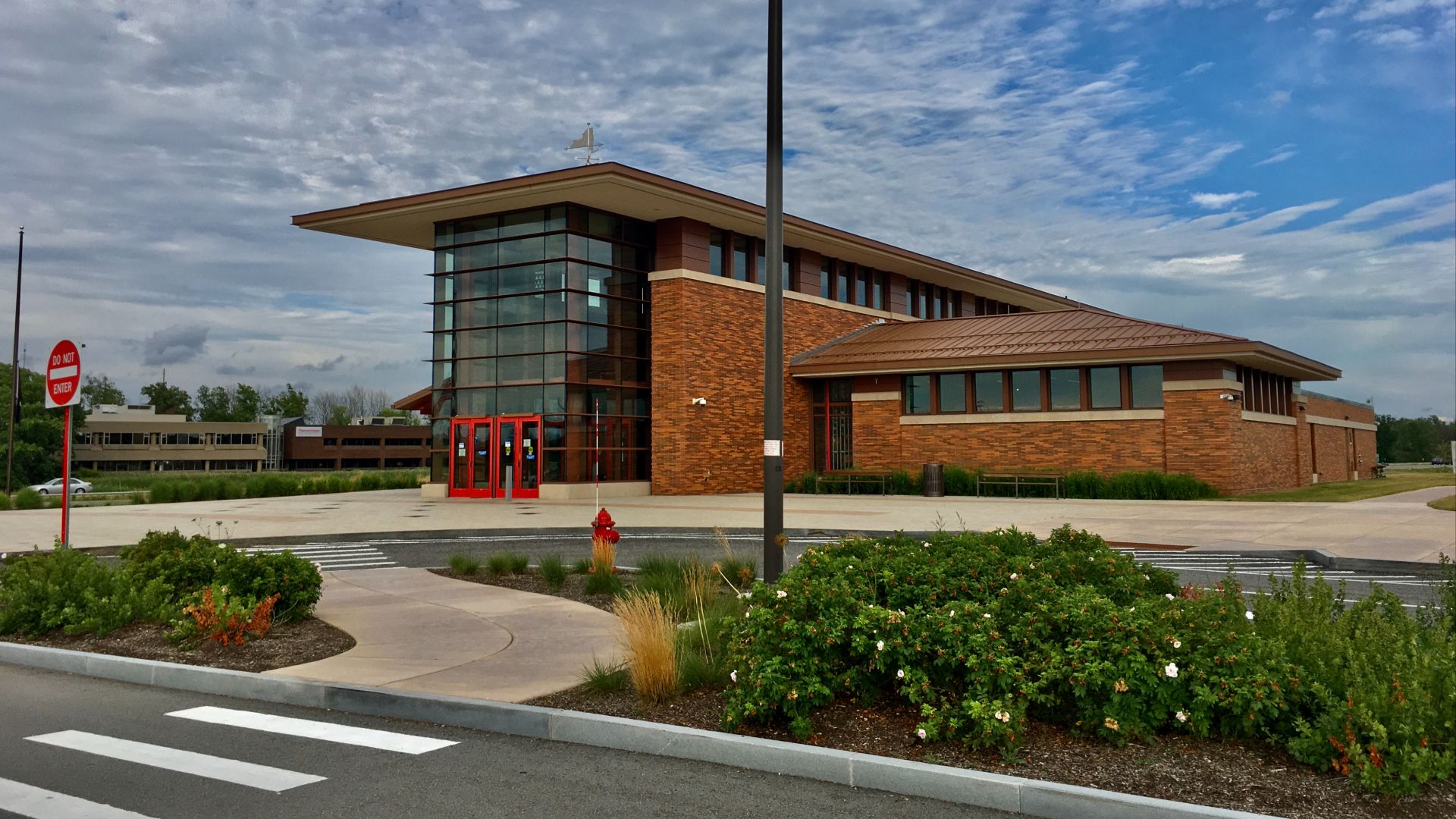 File:Western New York Welcome Center, Grand Island, New York - 20200712.jpg
