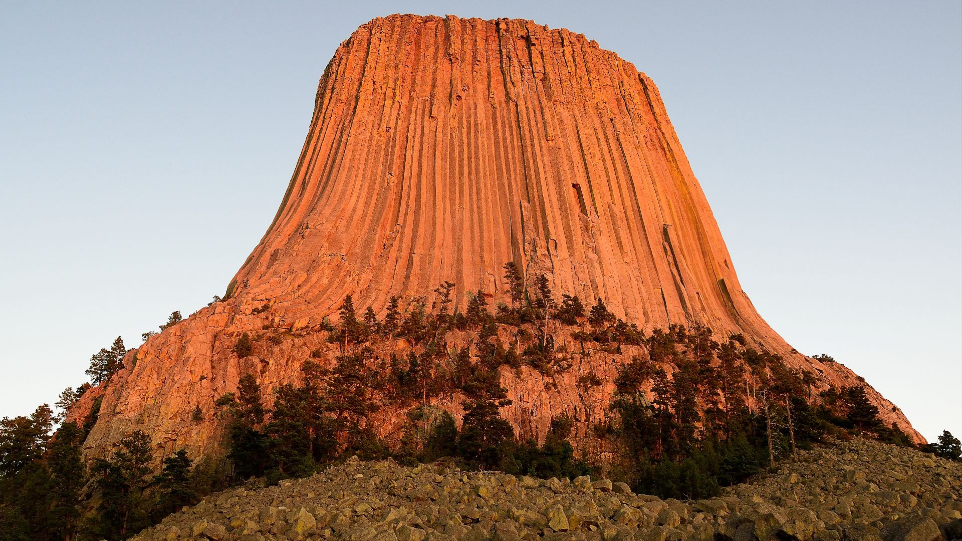 File:Devils Tower at sunset, Wyoming USA.jpg