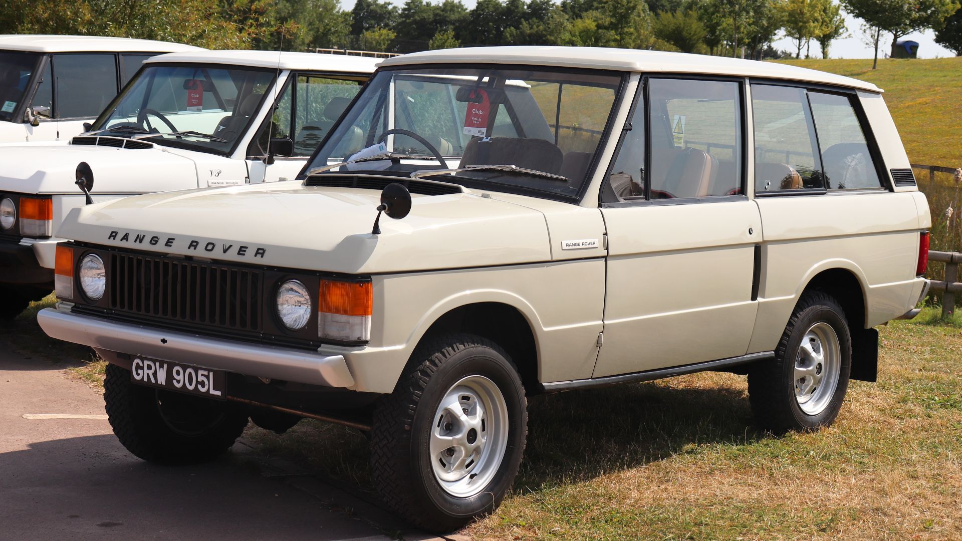 File:1973 Land Rover Range Rover 3.5.jpg