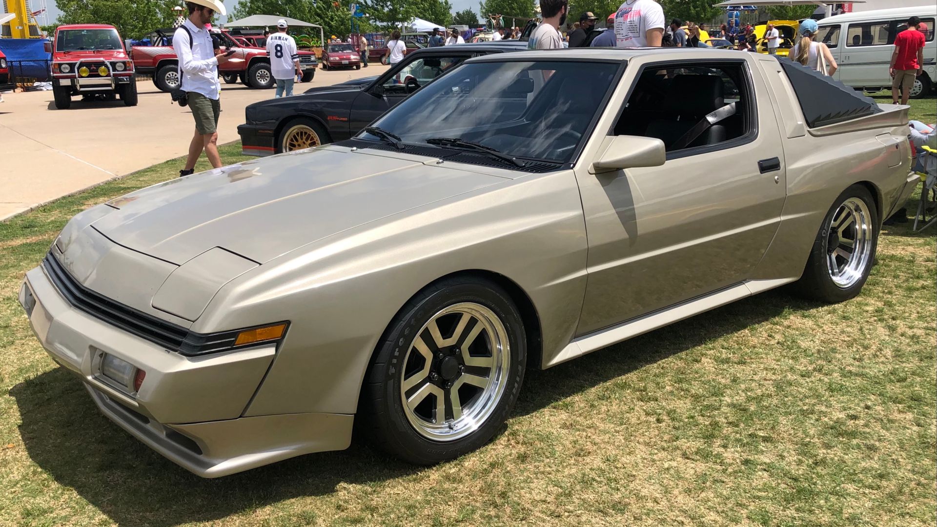 File:Mitsubishi Starion front.jpg