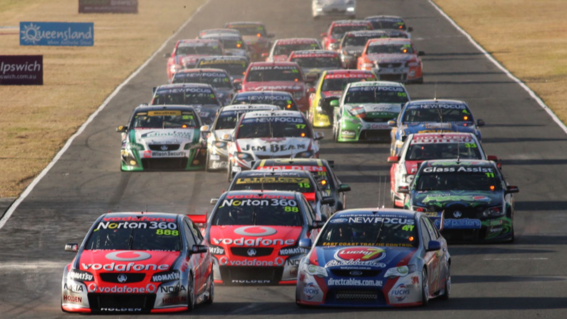 File:V8 Supercar start 2011.jpg