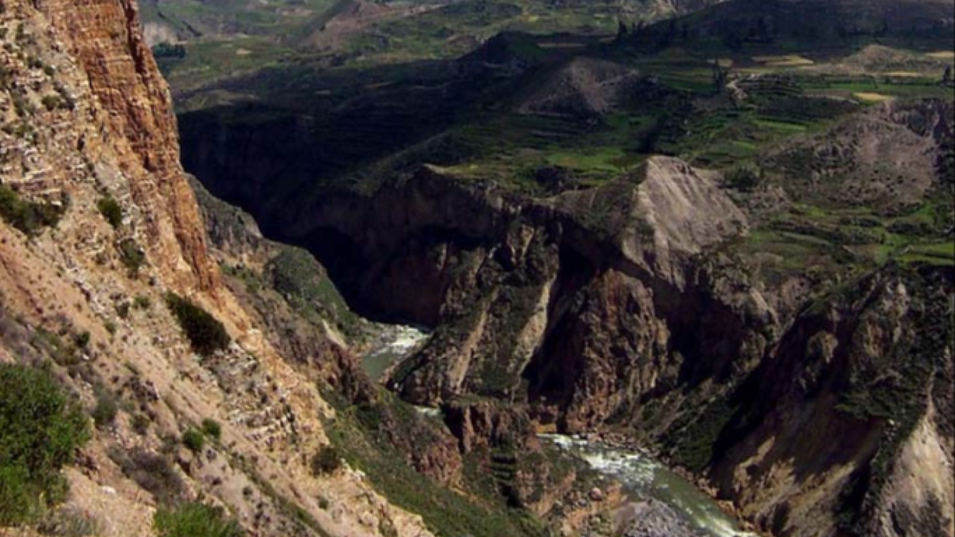 File:Cotahuasi Canyon.jpg
