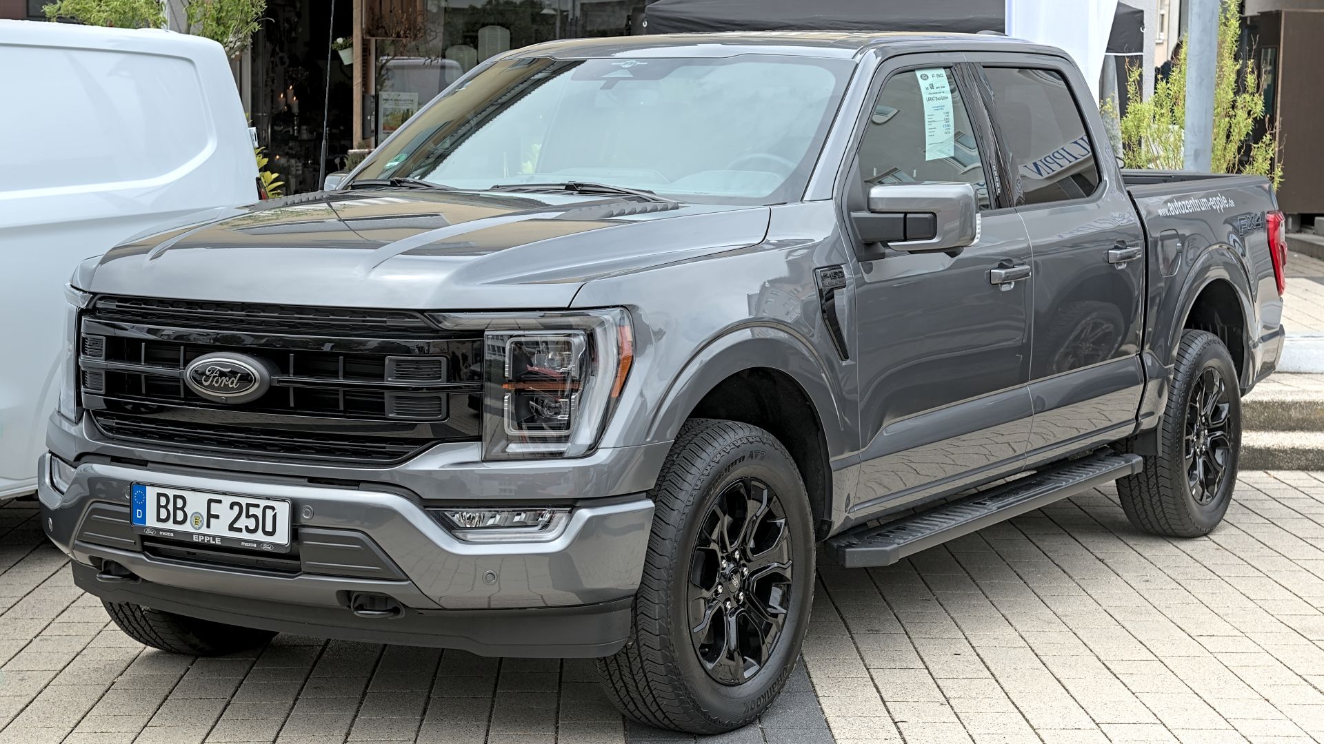File:Ford F-150 (fourteenth generation) Rutesheimer Autoschau 2025 DSC 9217.jpg