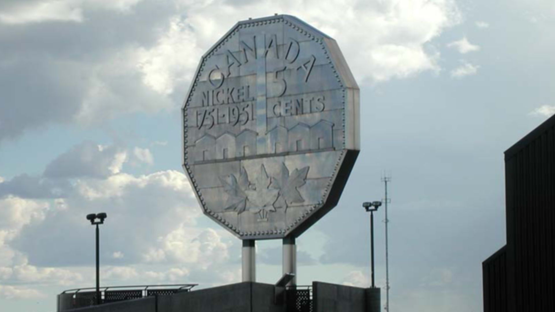 File:BigNickel.jpg