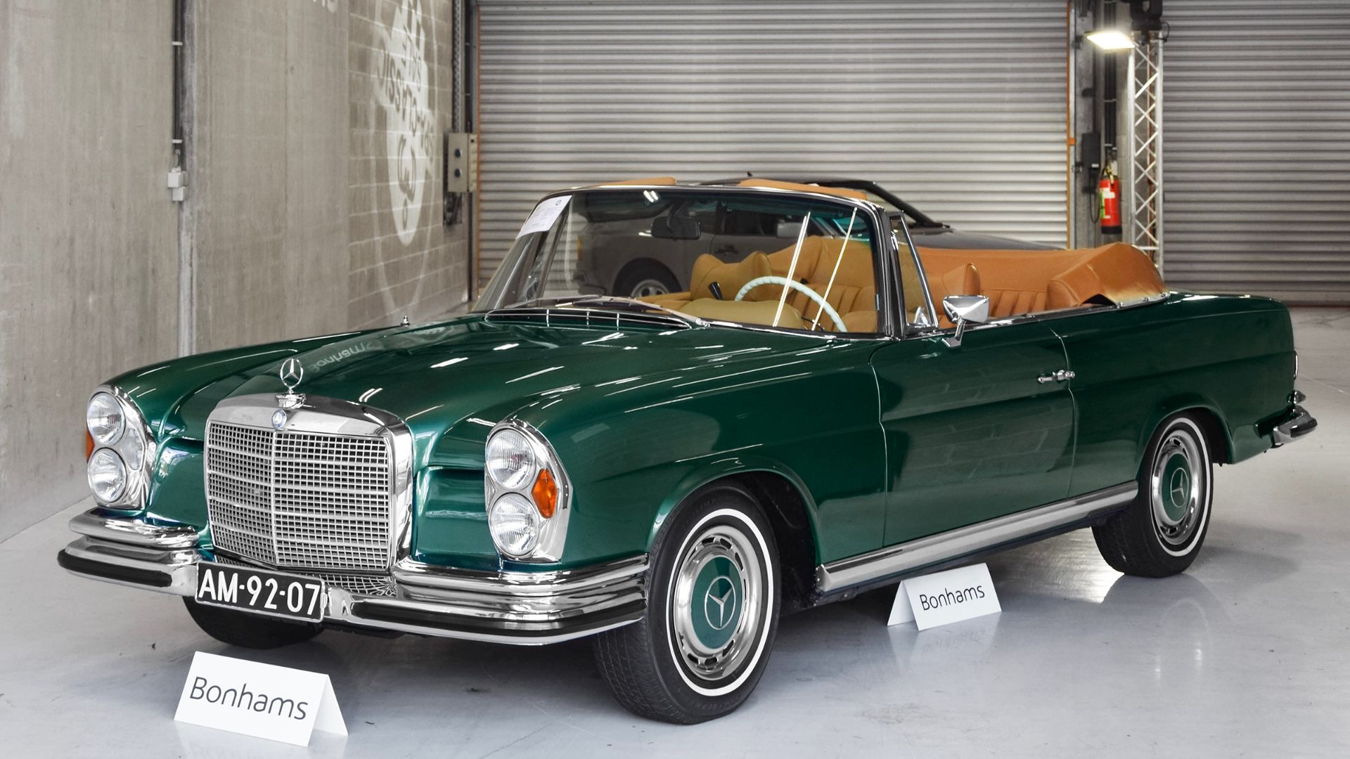 File:Mercedes-Benz 280SE 3.5 Cabriolet (34202779154).jpg