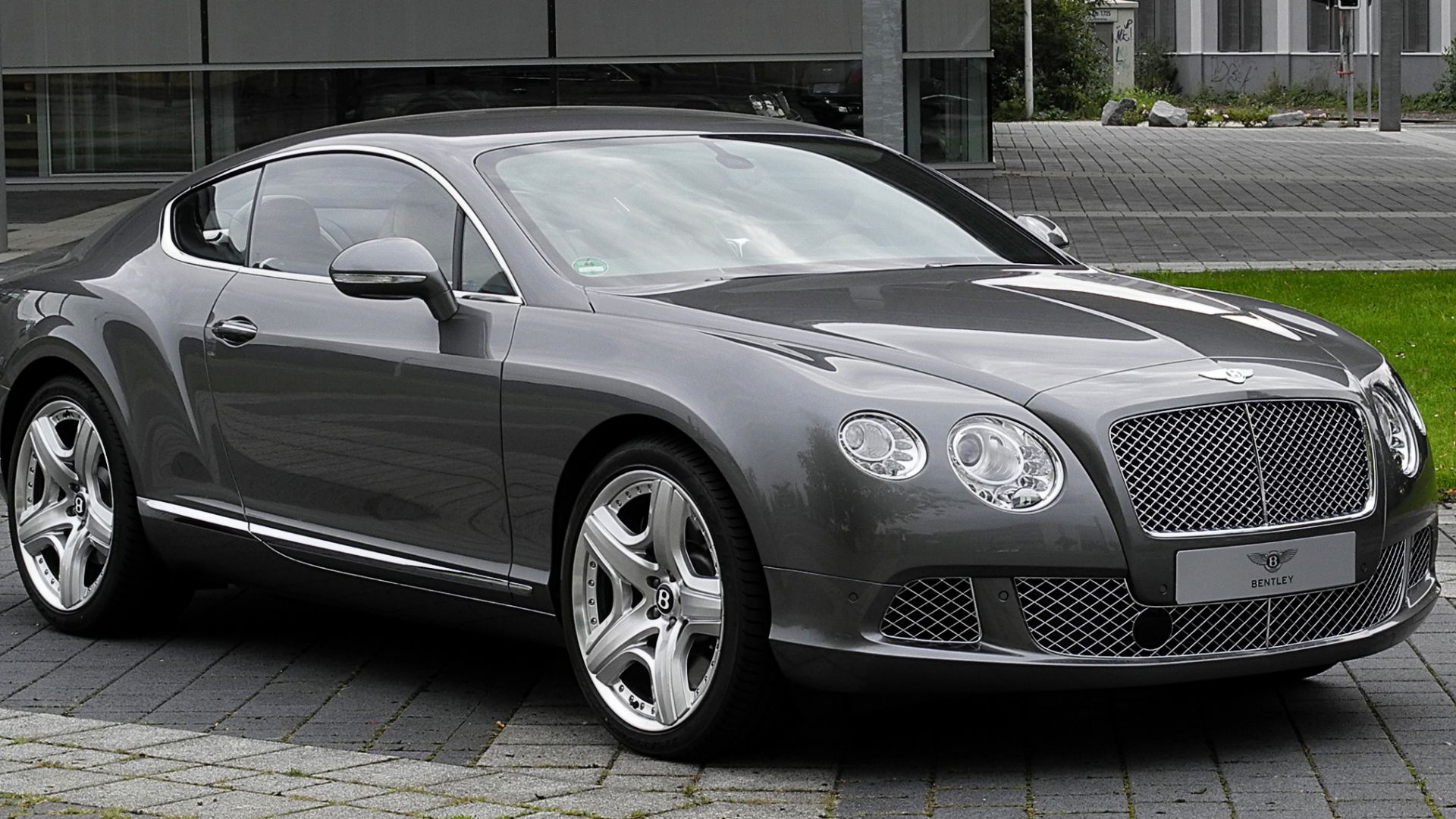 File:Bentley Continental GT (II) – Frontansicht (3), 30. August 2011, Düsseldorf.jpg