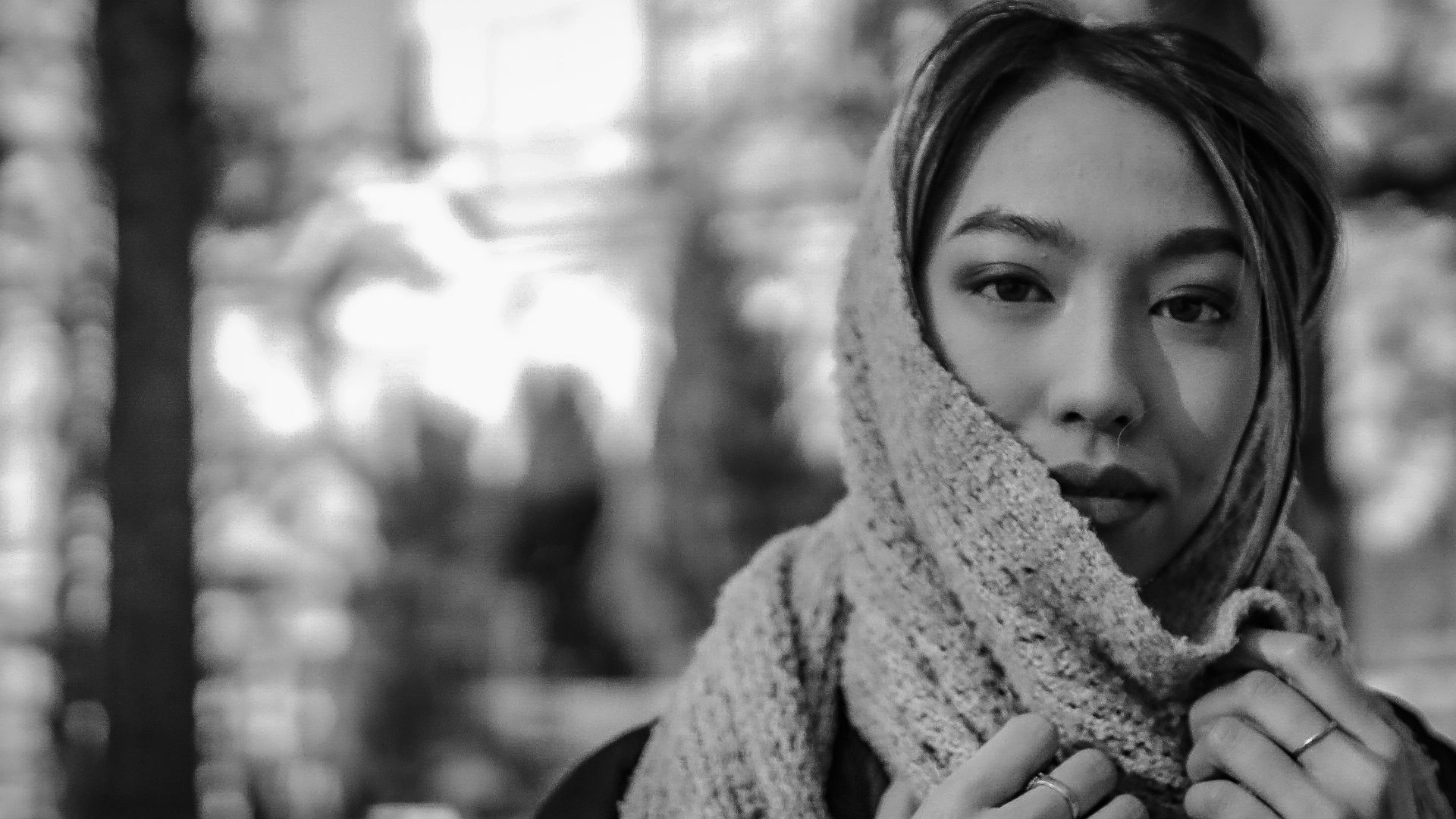 a person wearing a scarf