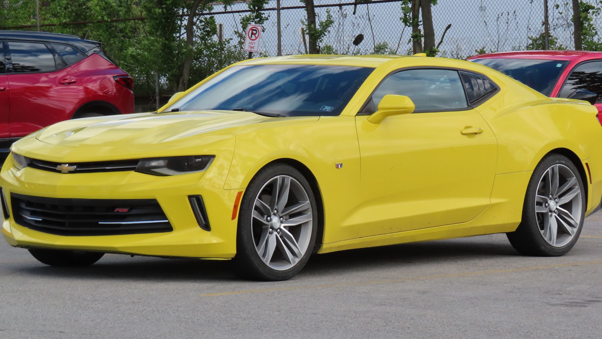 File:2017 Chevrolet Camaro 2LT coupe with RS package, front left, 05-24-2025.jpg