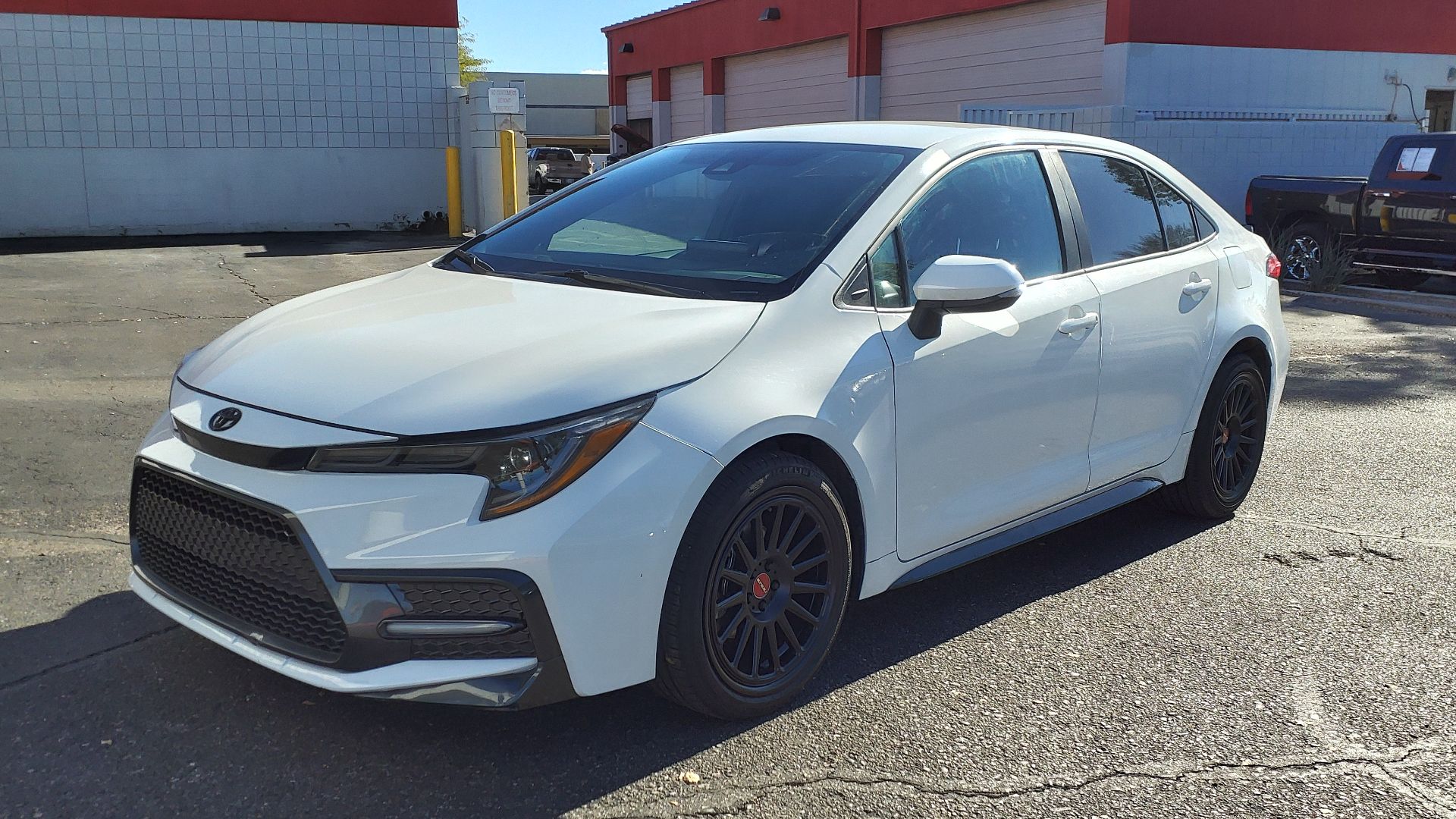 File:22 Toyota Corolla SE.jpg