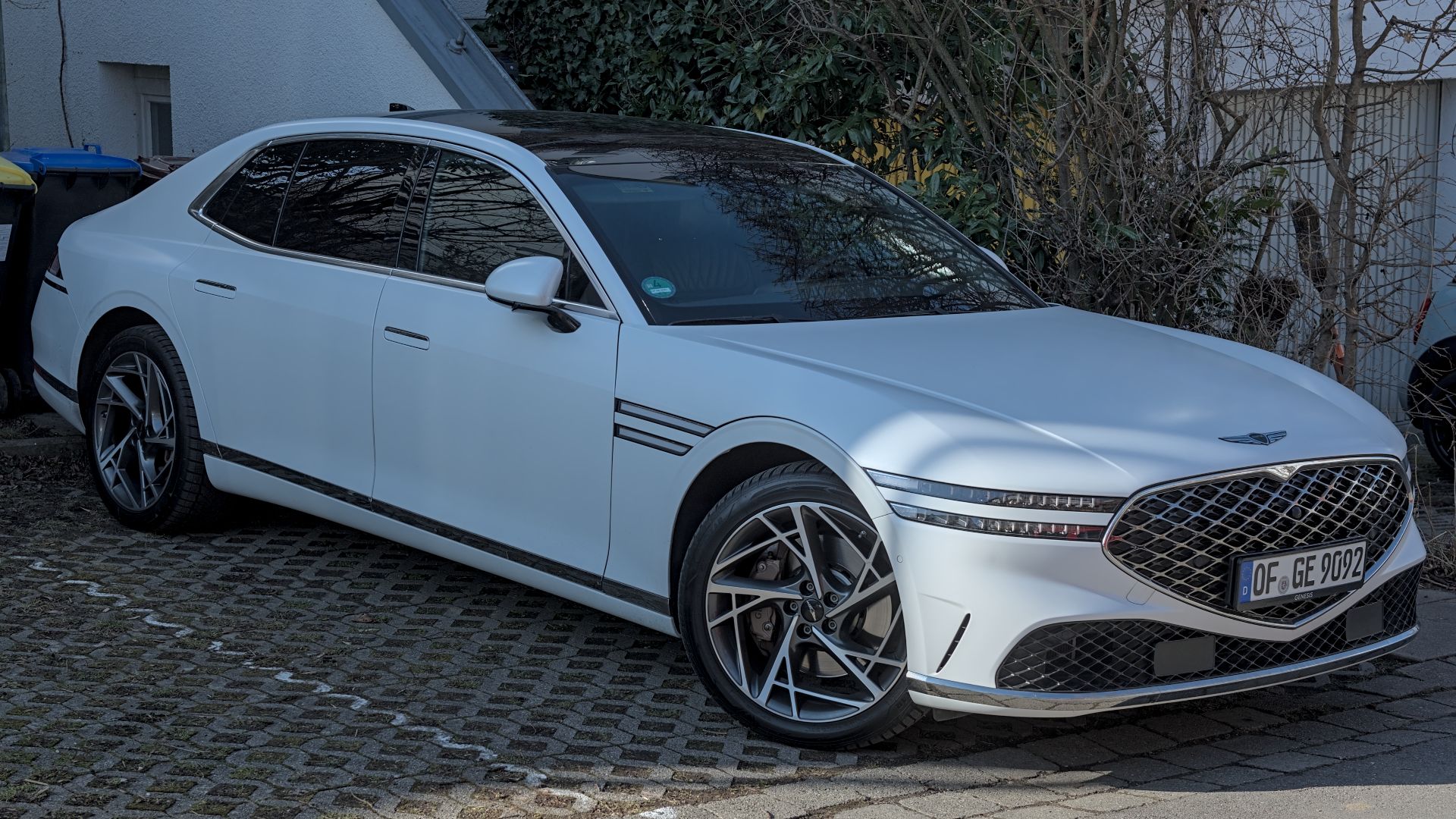 File:2024 Genesis G90 (RS4) DSC 7461.jpg