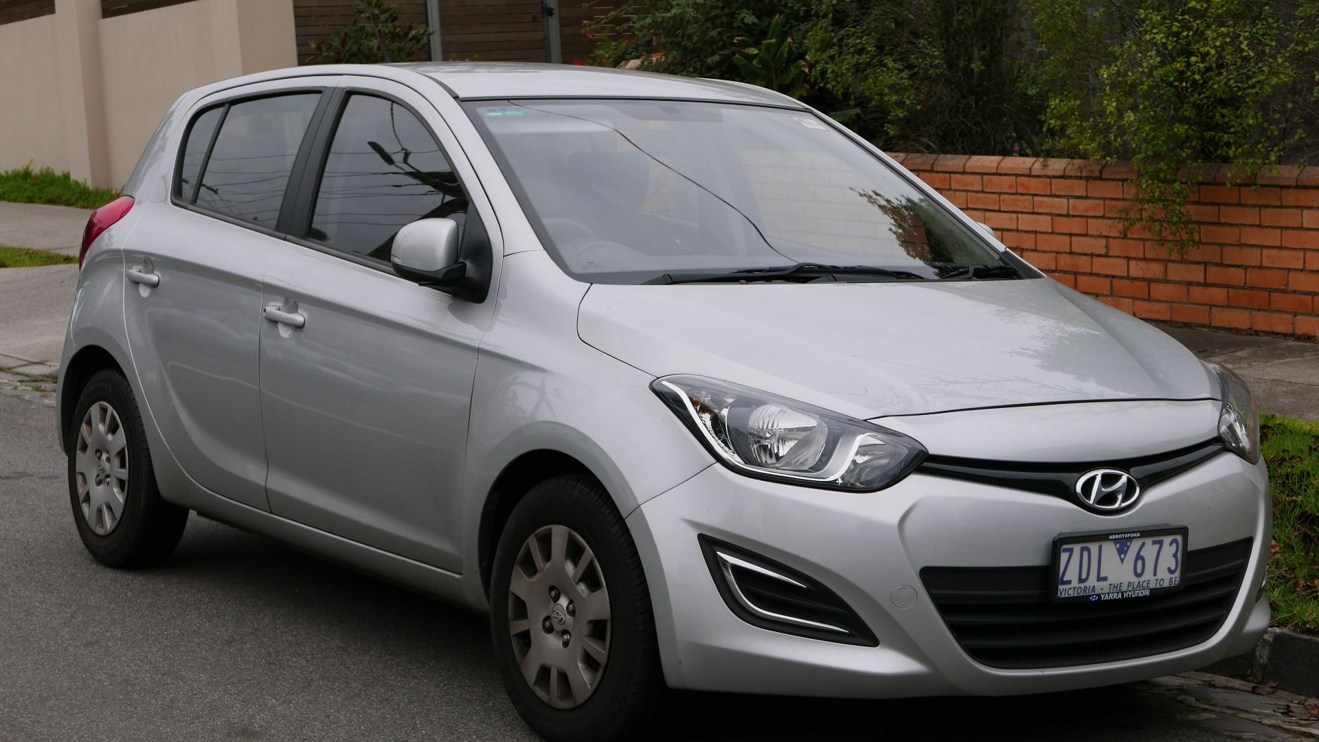 File:2012 Hyundai i20 (PB MY13) Active 5-door hatchback (2015-07-09) 01.jpg