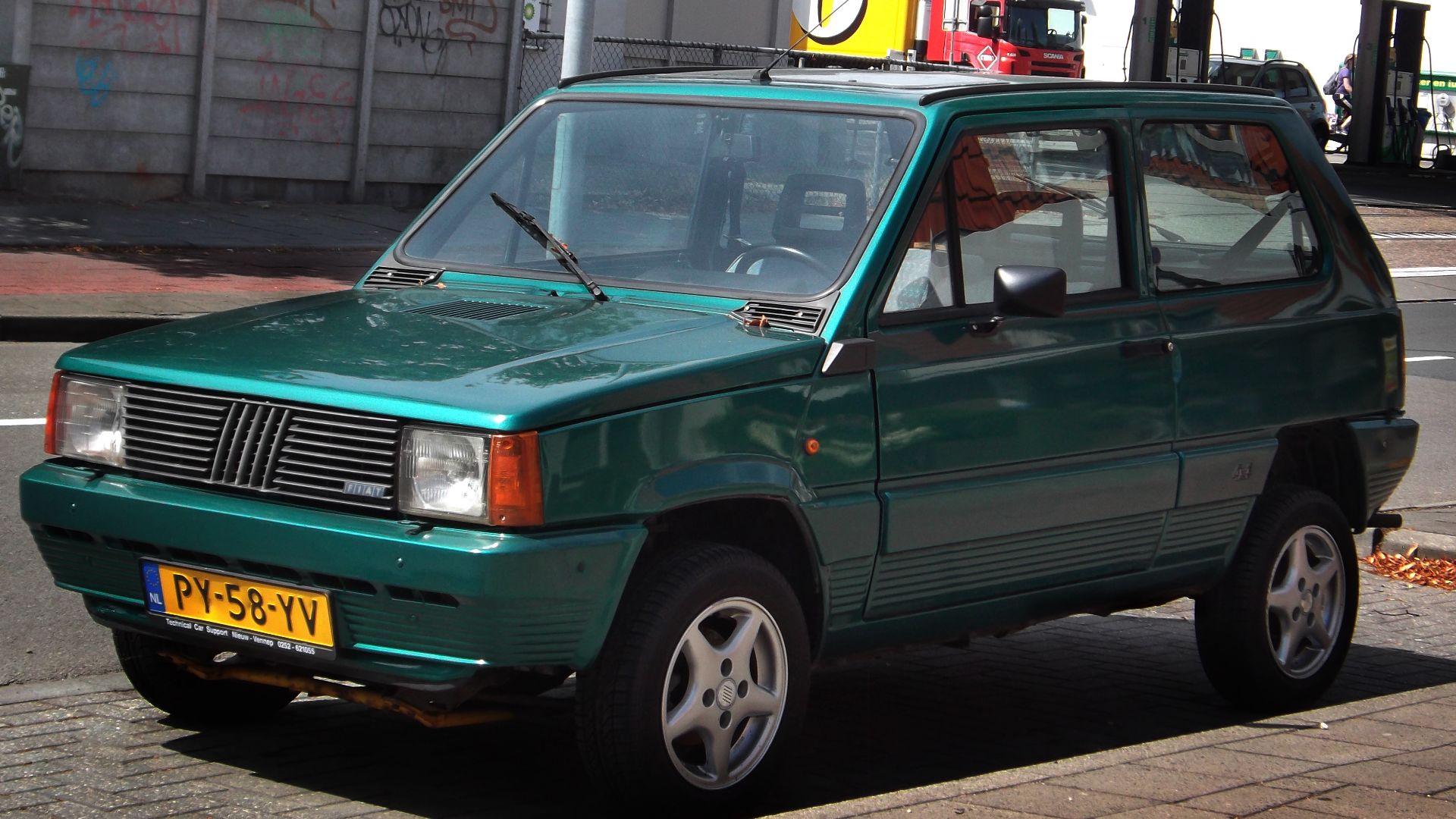 File:Fiat Panda 4x4 (9444233746).jpg