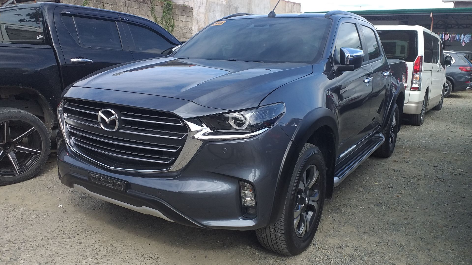 File:Mazda BT50 4x4 Premium 2023.jpg