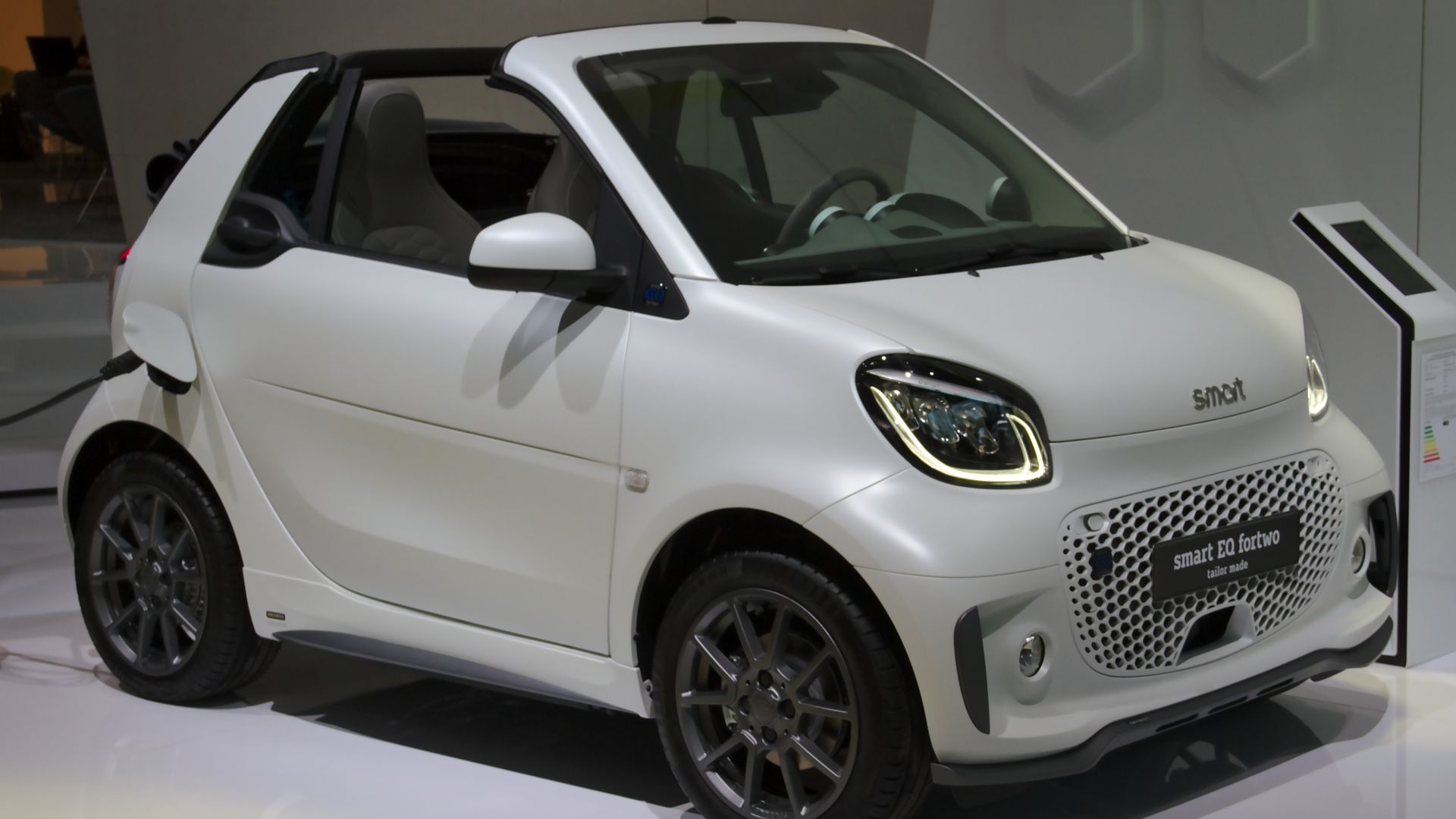 File:Smart Fortwo Cabrio (3rd gen) at IAA 2019 IMG 0676.jpg