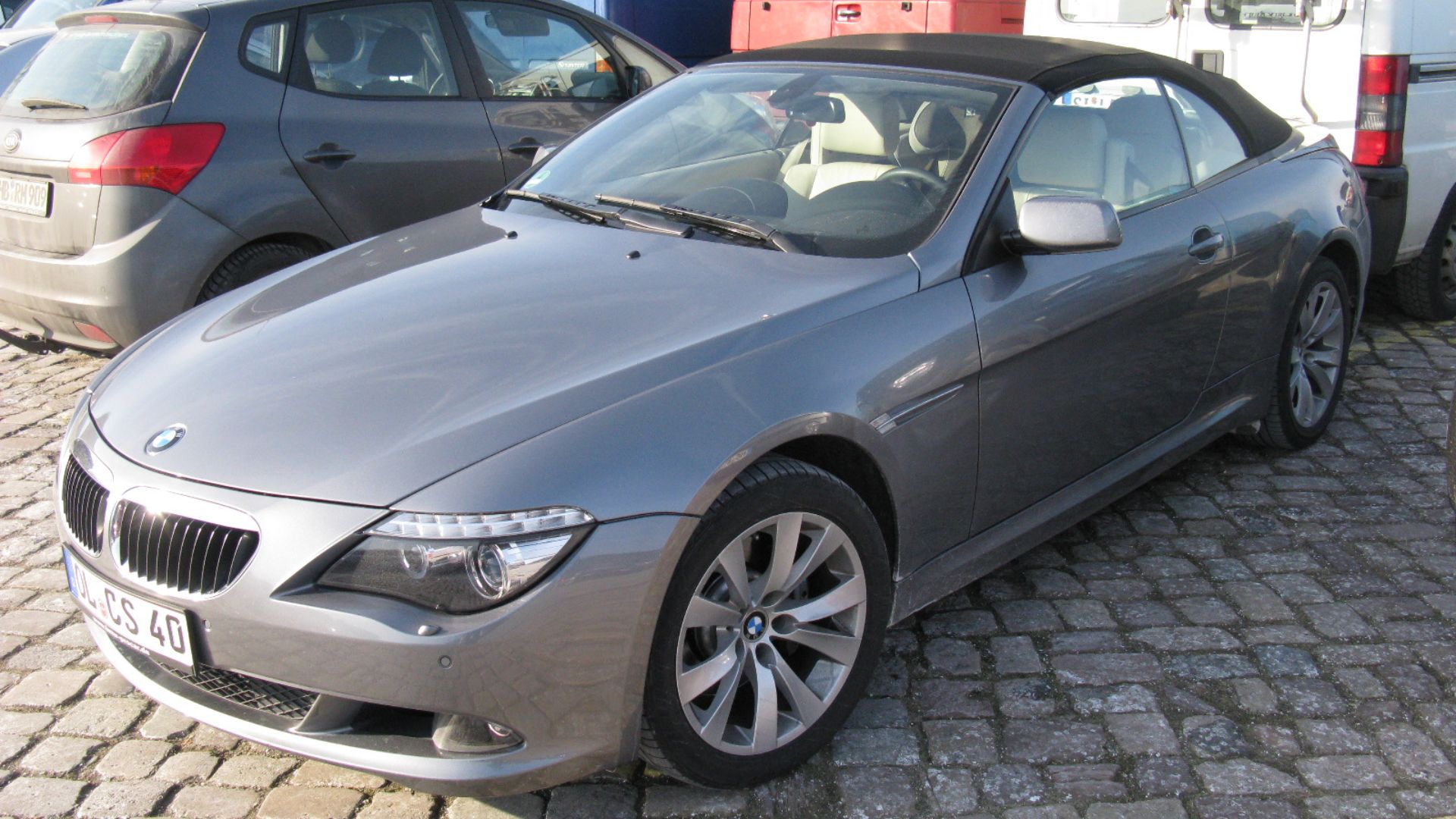File:BMW 6 Series Cabriolet E64 (6824957982).jpg