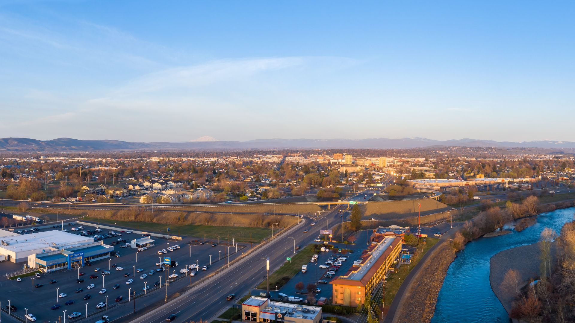 File:Yakima Washington - West at Sunrise.jpg