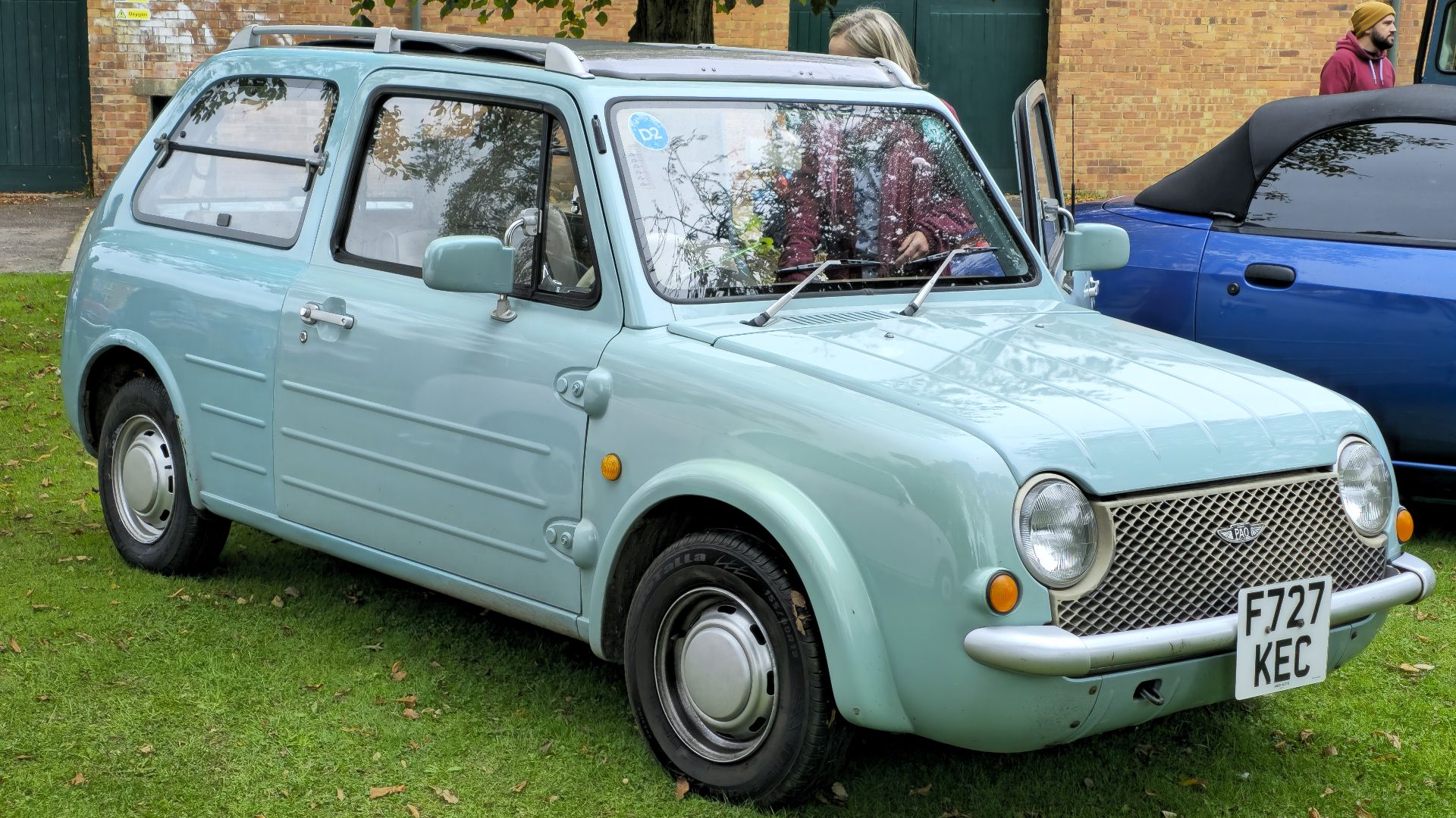 File:1989 Nissan Pao BS O24.jpg
