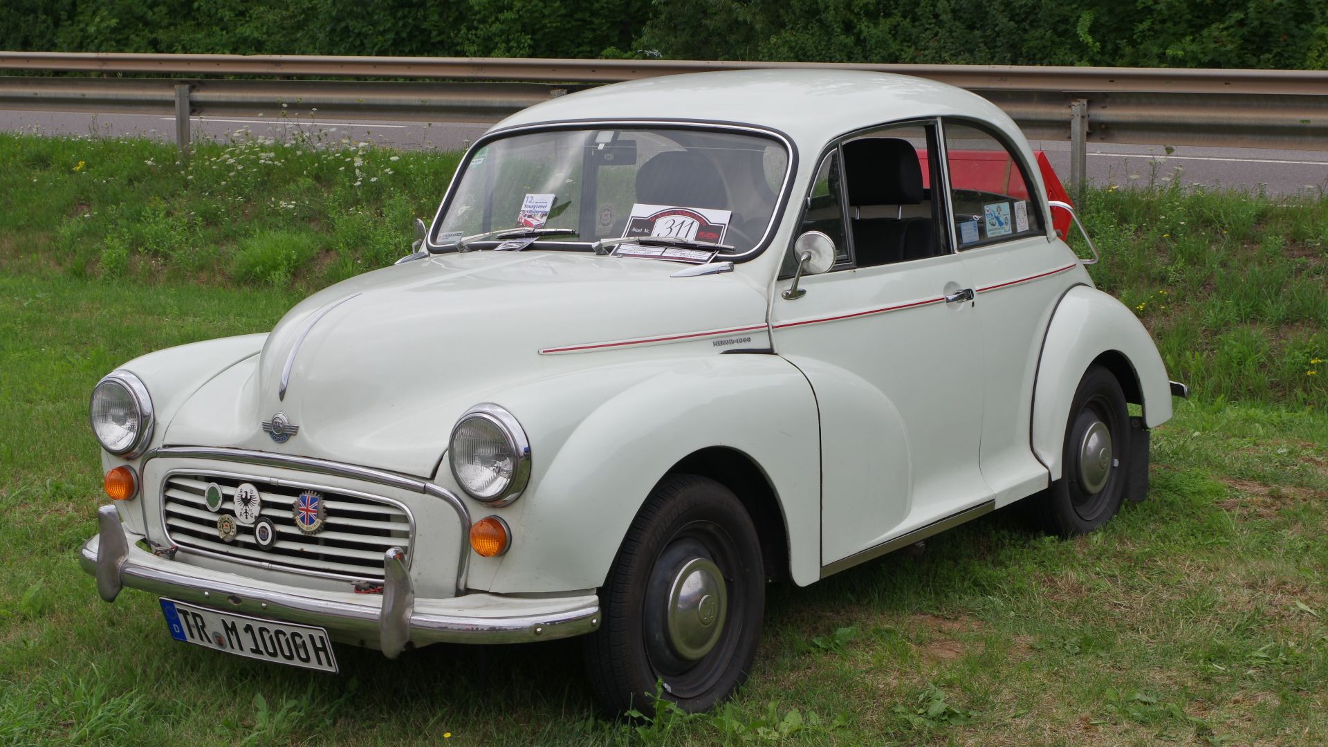 File:Morris Minor 1000 BW 2017-07-16 14-48-11.jpg