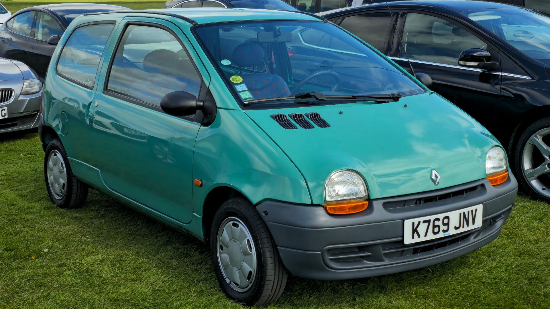 File:1993 Renault Twingo.jpg