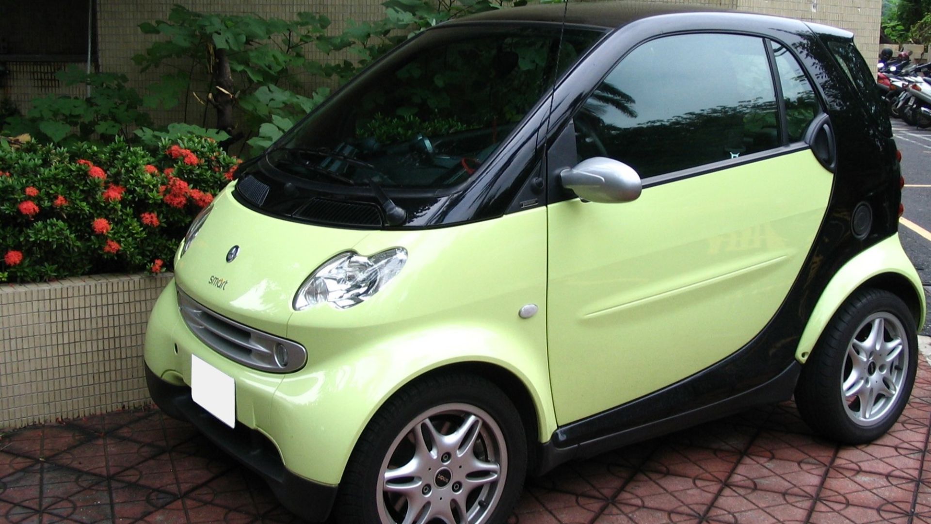 File:Smart Fortwo (w450).jpg