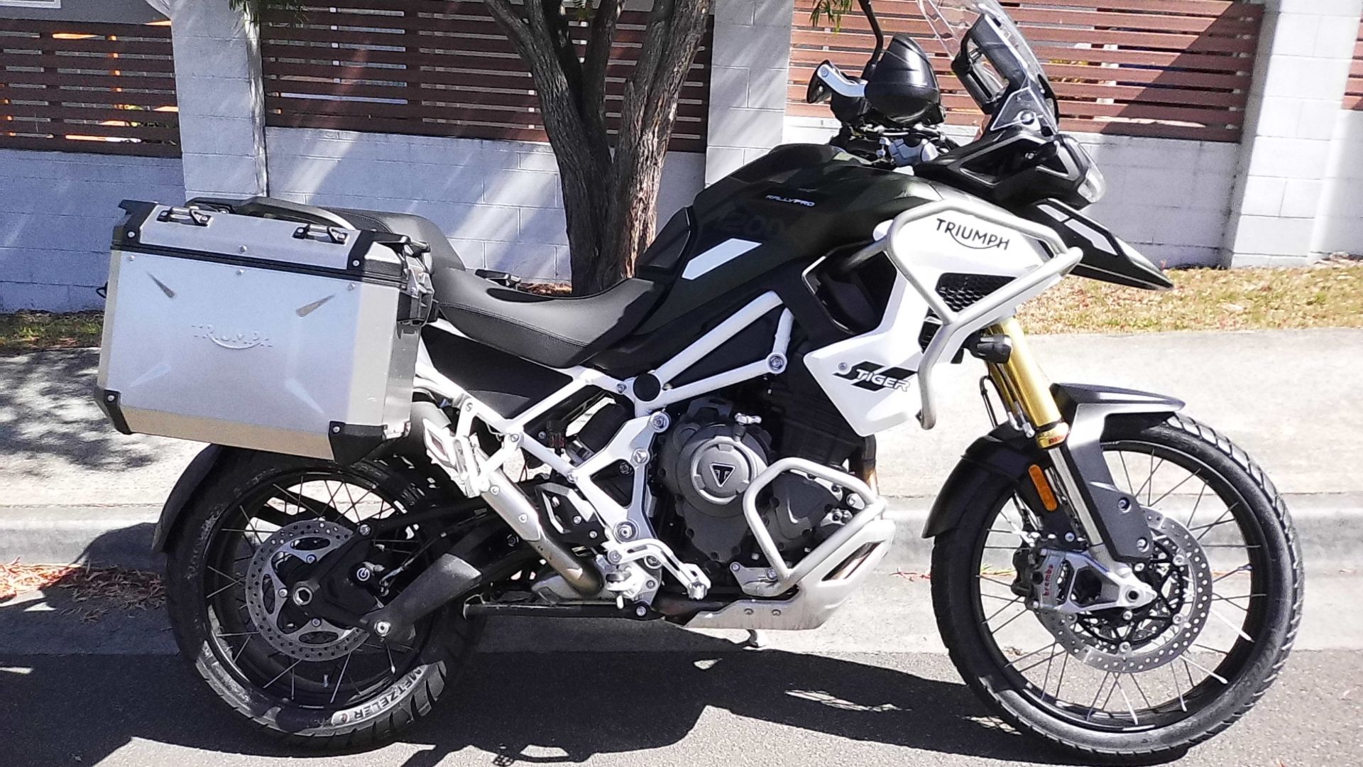 File:2023 Triumph Tiger 1200 Rally Pro.jpg