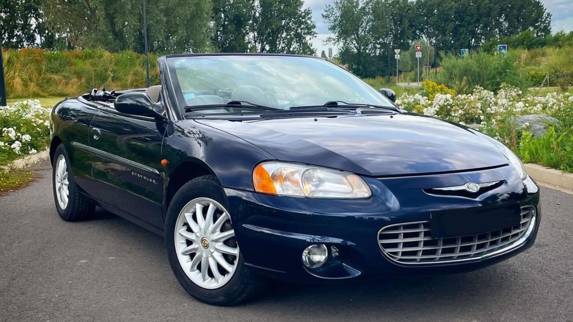 File:2002 Chrysler Sebring Convertible.jpg