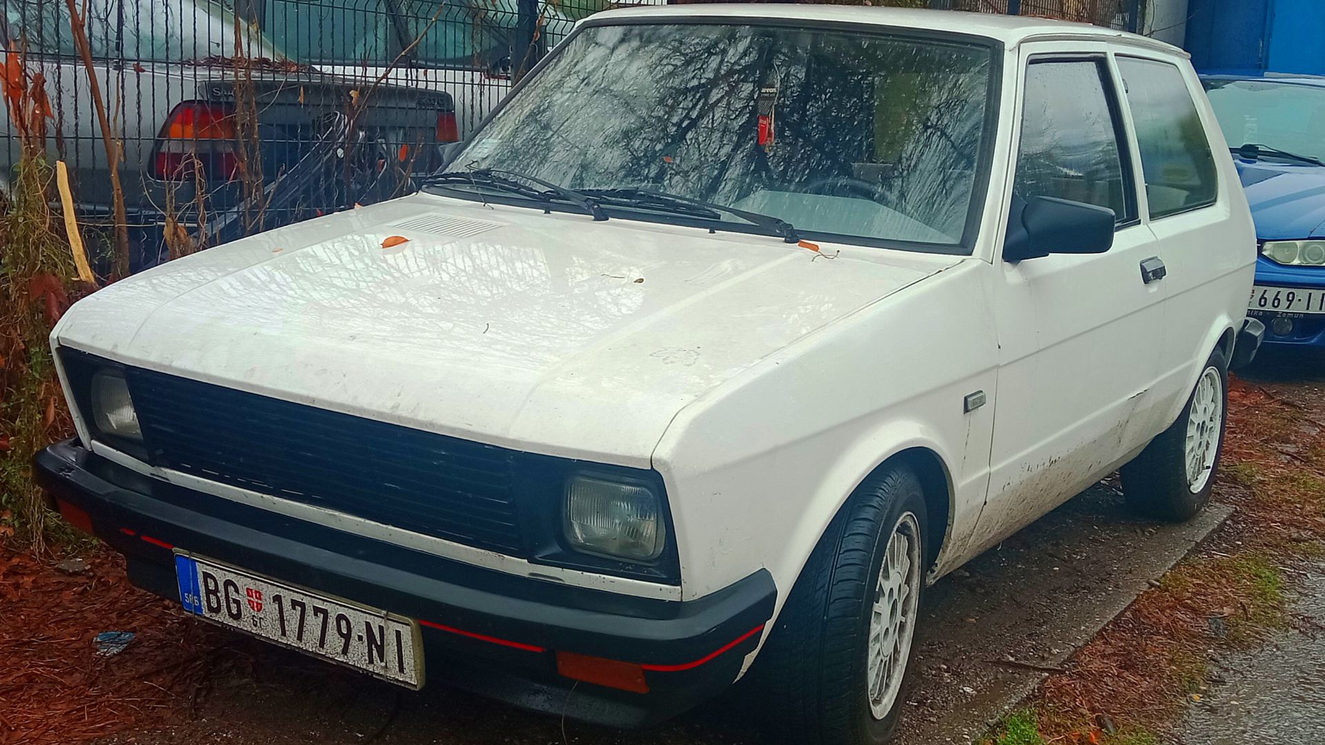 File:Zastava Yugo.jpg