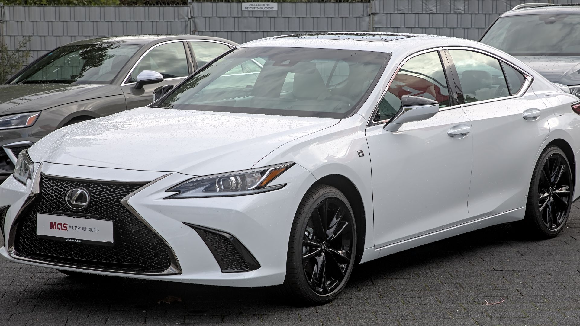 File:2022 Lexus ES 350 (GSZ10) 1X7A5794.jpg