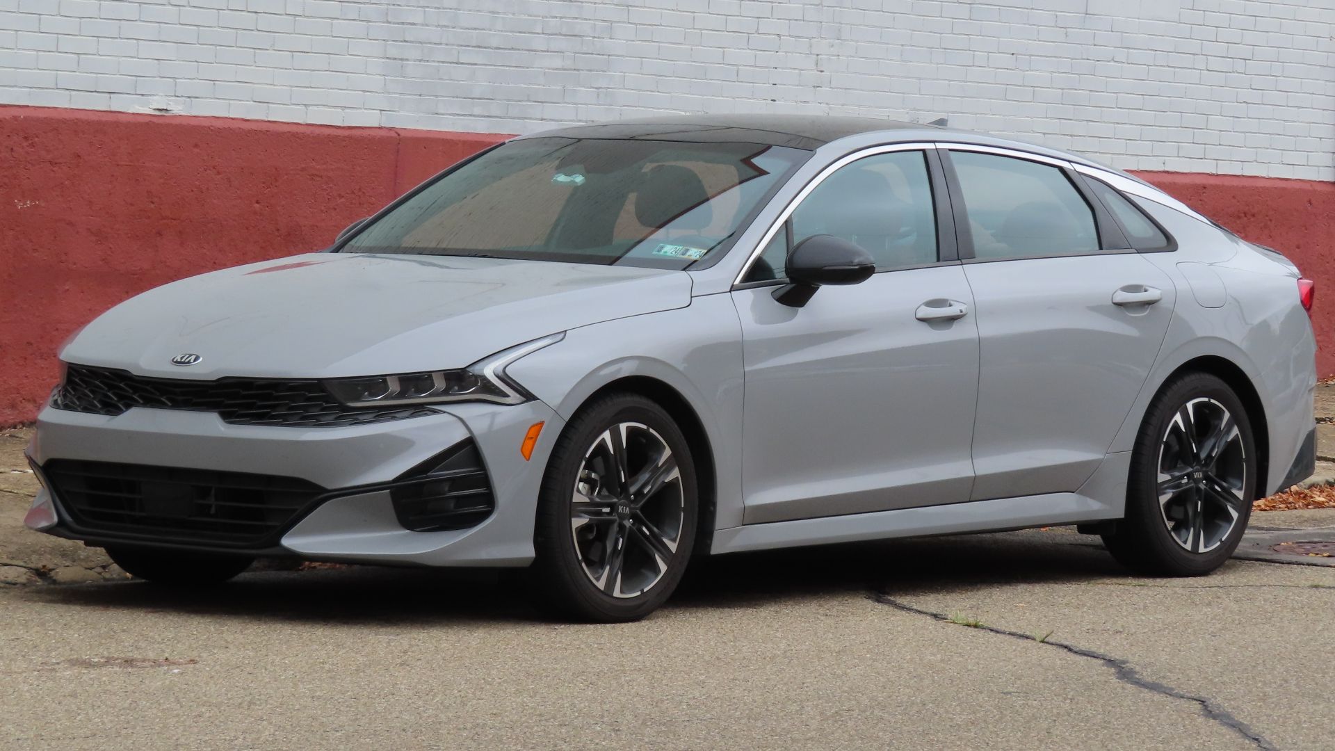 File:2021 Kia K5 GT-Line, front left, 09-09-2023.jpg