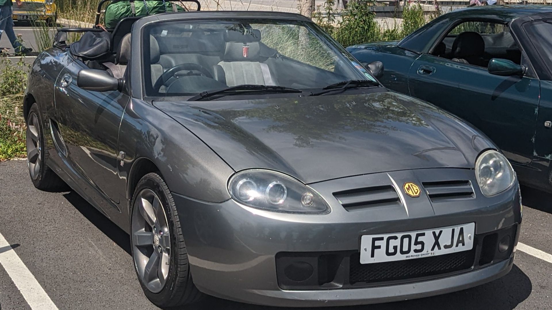 File:2005 MG TF 135.jpg