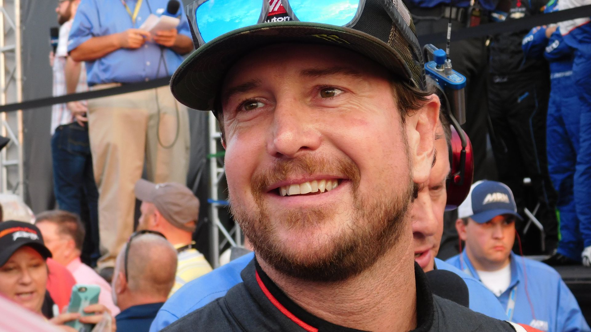 File:Kurt Busch Richmond 2016.jpg