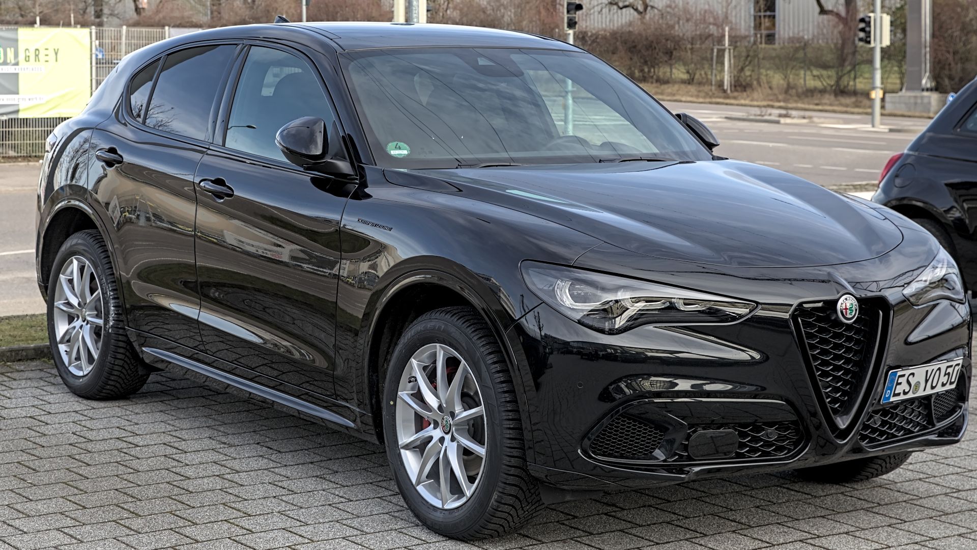 File:Alfa Romeo Stelvio (2023) 1X7A1915.jpg
