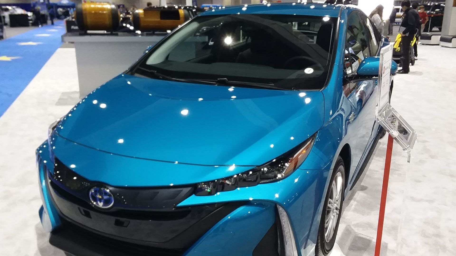 File:Toyota Prius Prime (PHV) 2019 (XW50) Quarter Front.jpg