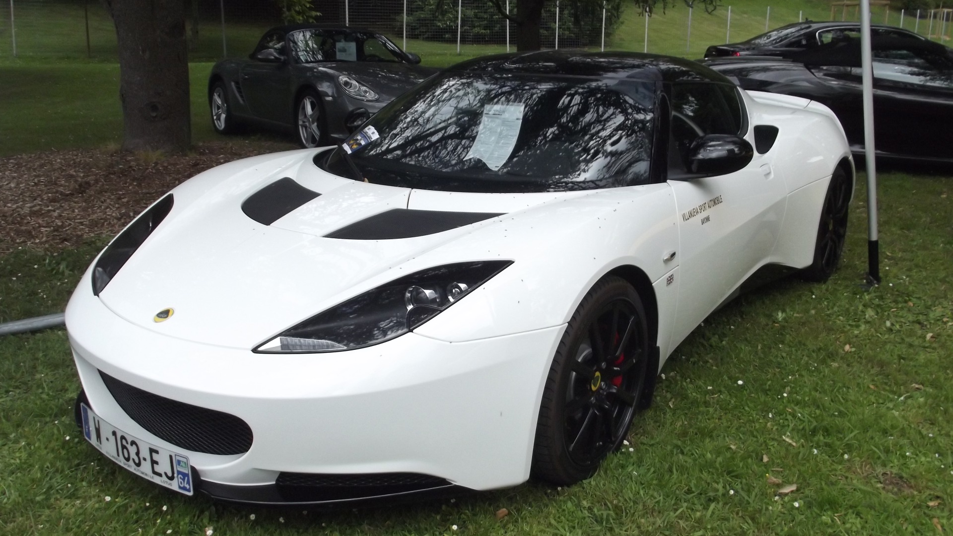 File:Lotus Evora, Pau 2015.jpg